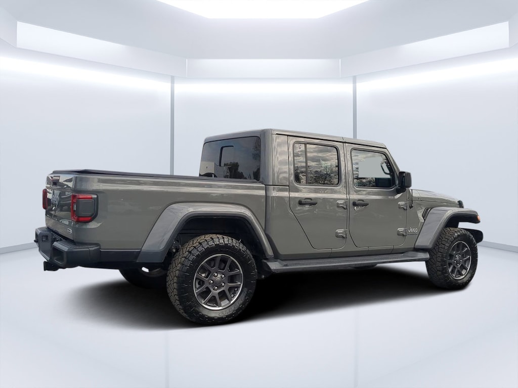 Used 2020 Jeep Gladiator Overland Truck Crew Cab
