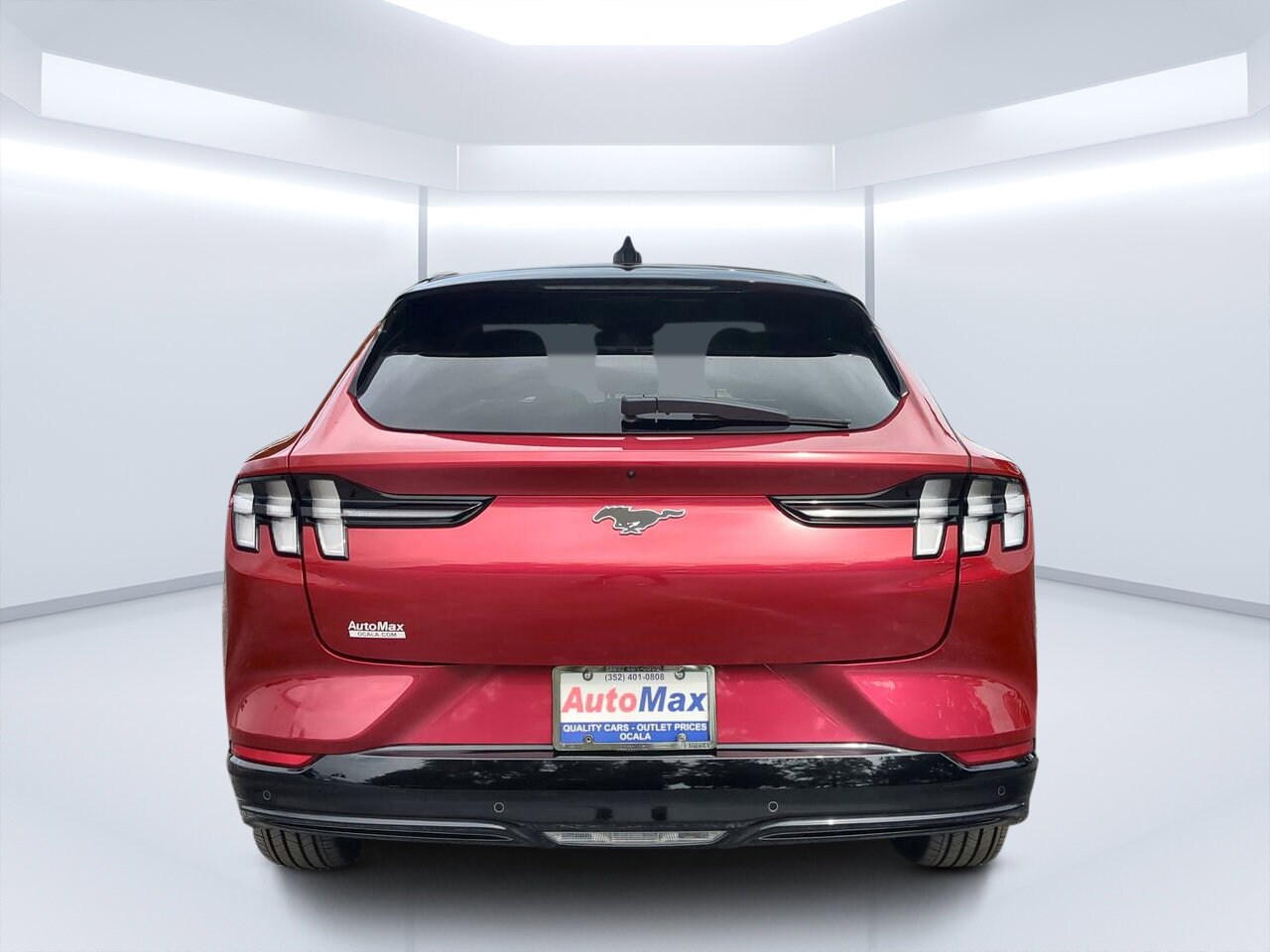 2022 Ford Mustang Mach-E Premium photo 3