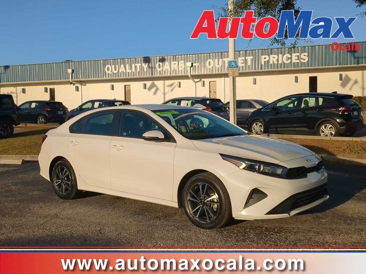 2024 Kia Forte LXS's photo