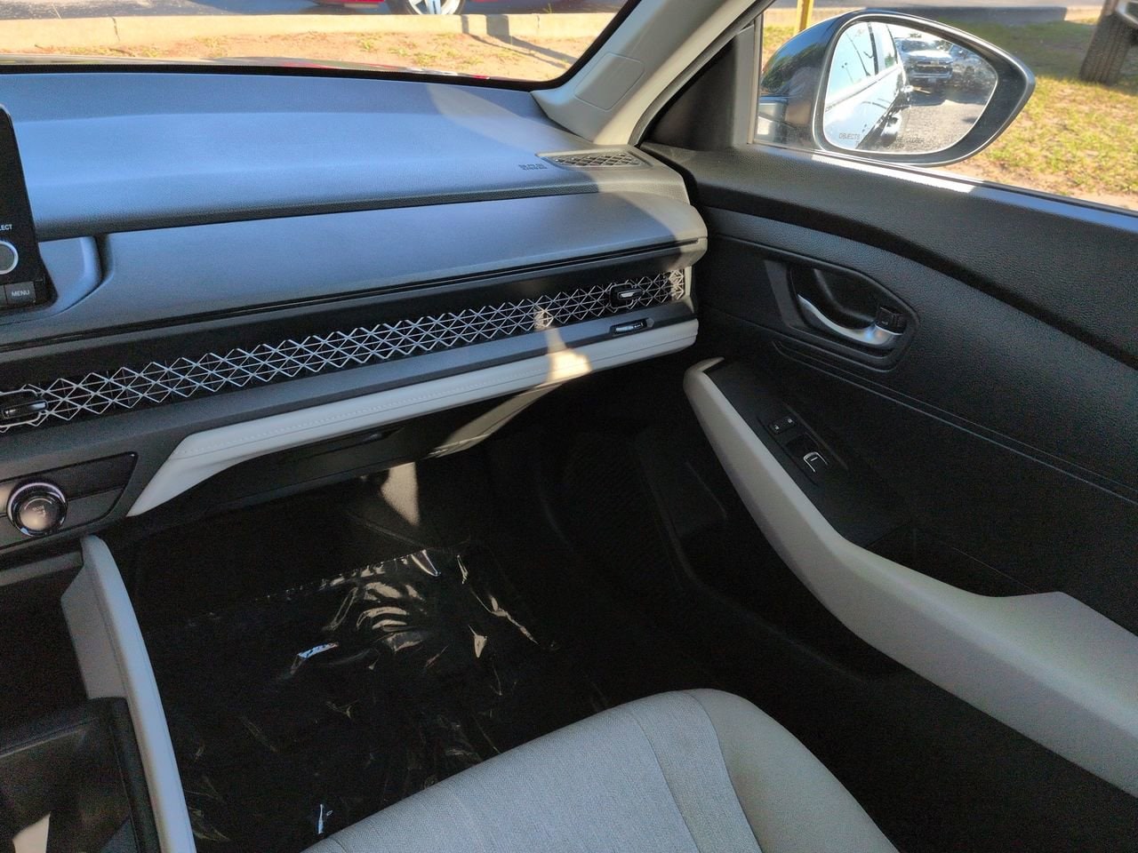 2024 Honda Accord LX - Photo 15