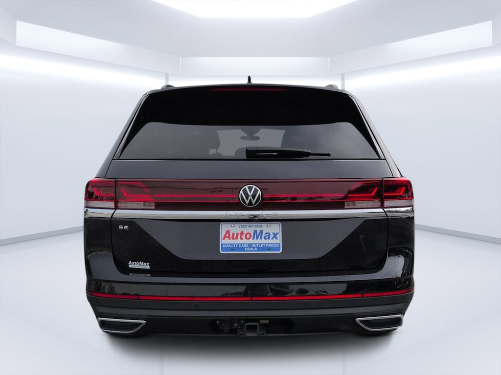 Used 2025 Volkswagen Atlas 2.0T SE w/Technology SUV