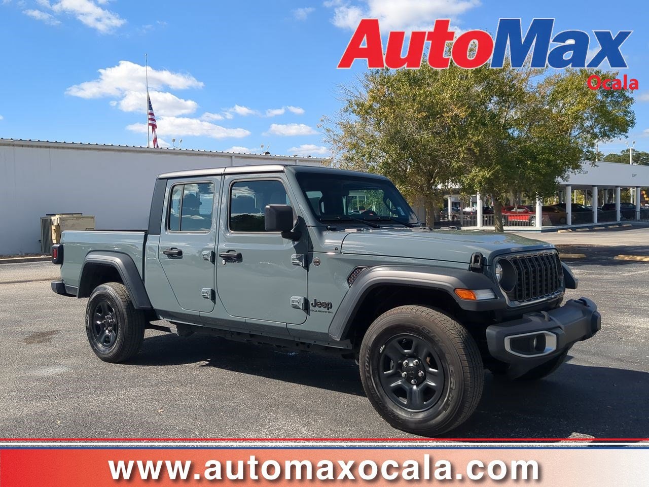 2024 Jeep Gladiator Sport's photo