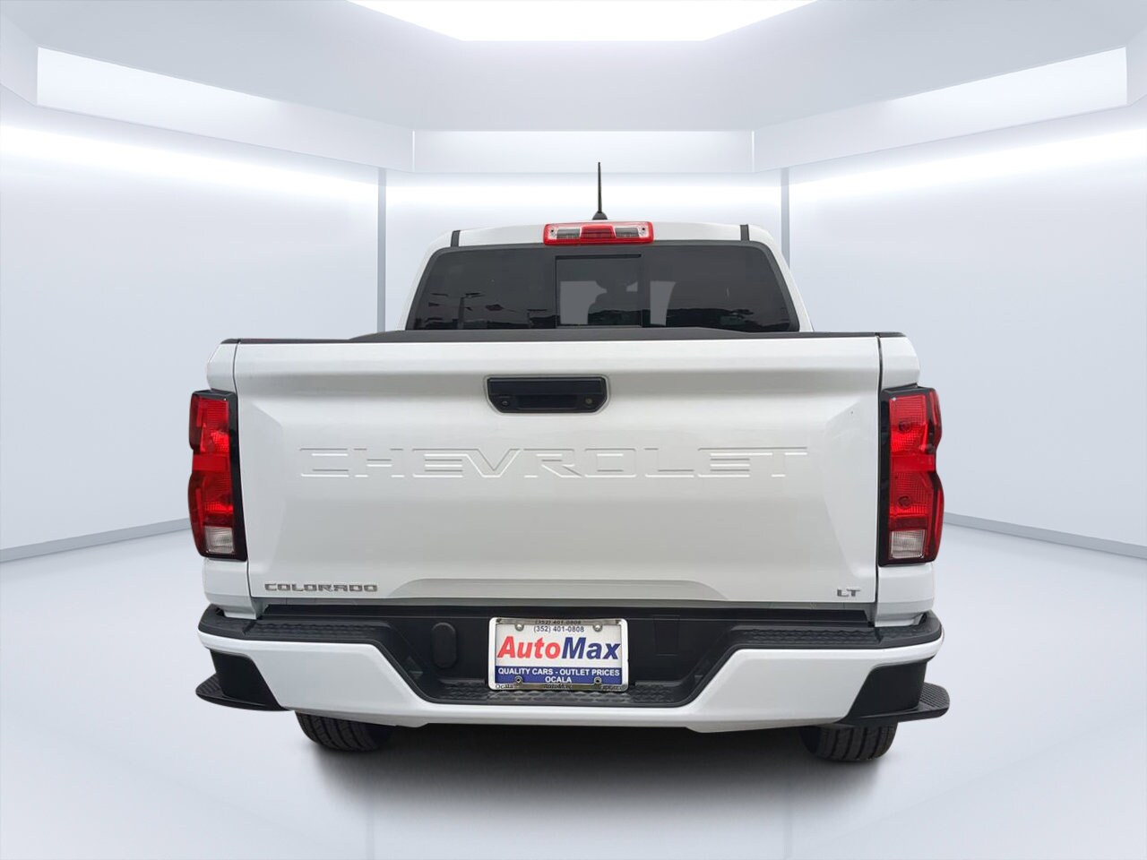 2024 Chevrolet Colorado LT photo 4