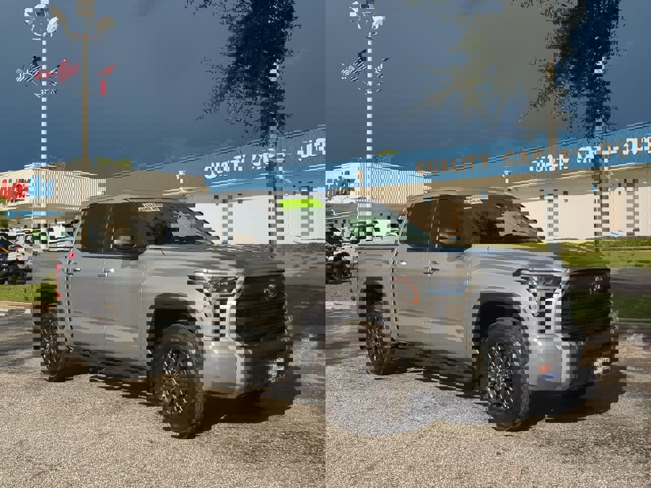 2024 Toyota Tundra SR5 photo 2