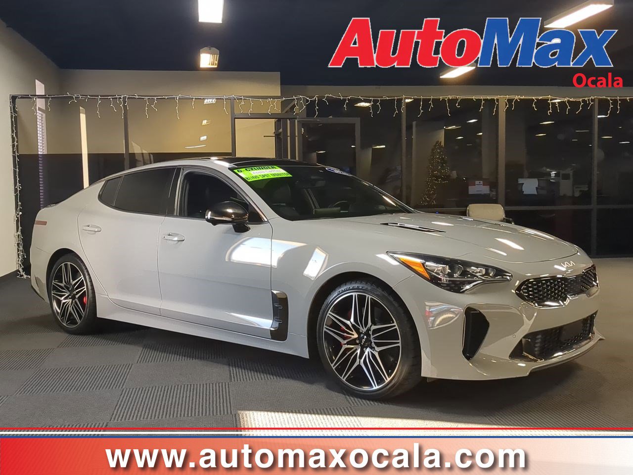 2022 Kia Stinger GT2's photo