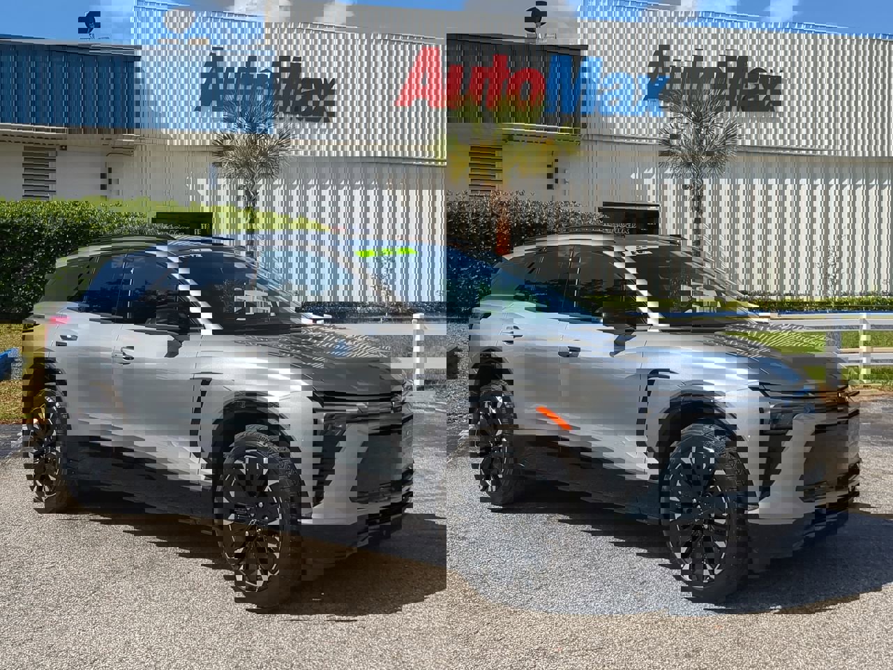 2024 Chevrolet Blazer EV RS photo 2