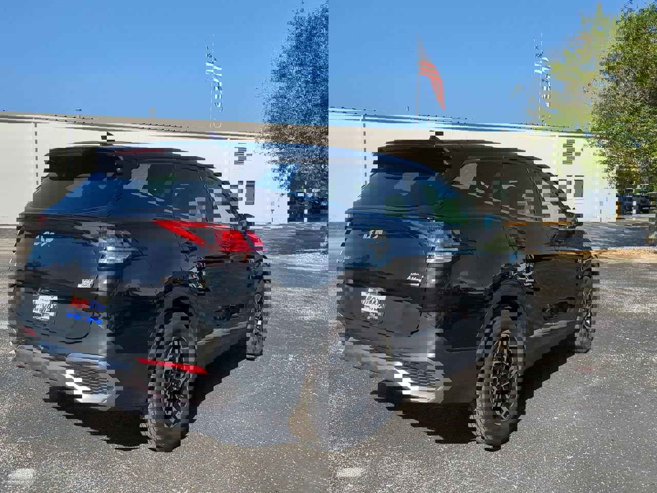 2024 Kia Sportage LX photo 4