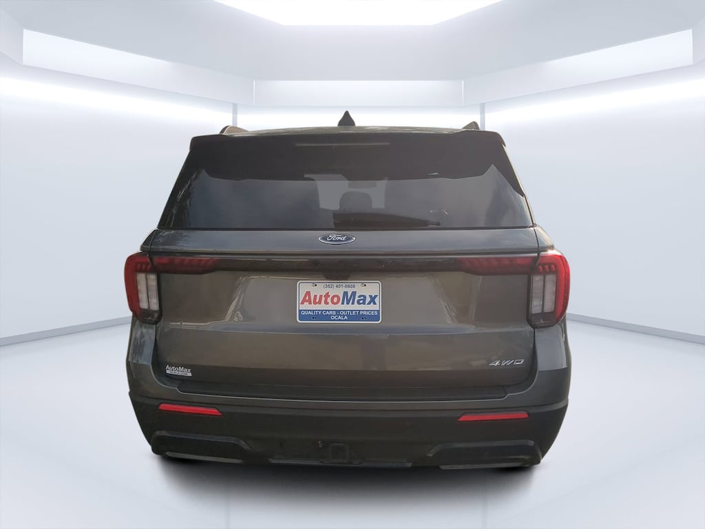 Used 2025 Ford Explorer ST-Line SUV