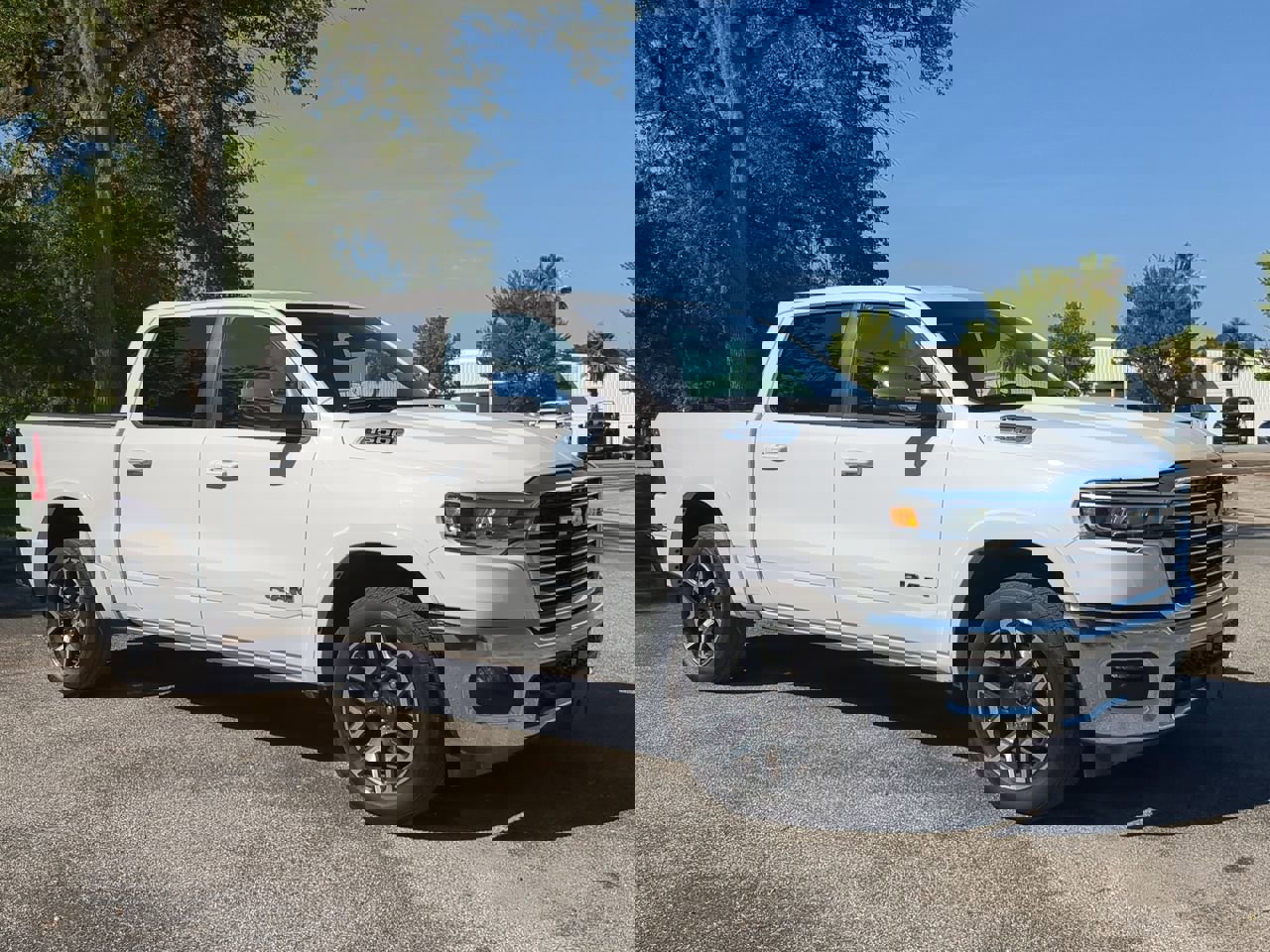 2025 Ram 1500 Laramie photo 2