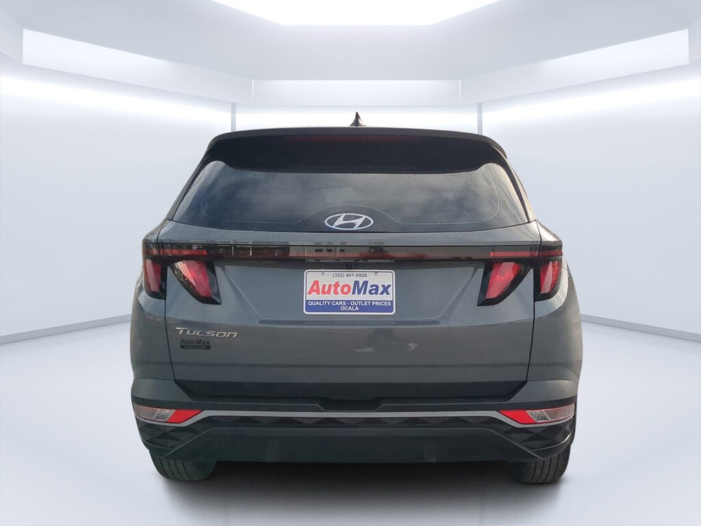 Used 2024 Hyundai Tucson SE SUV