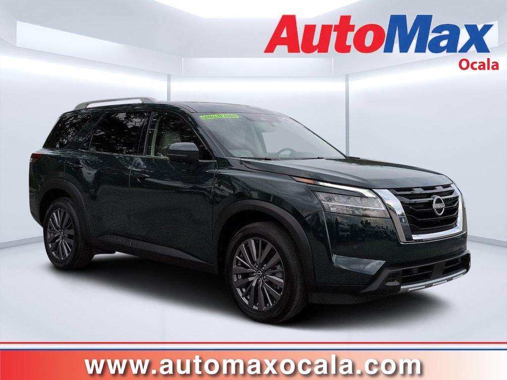 Used 2024 Nissan Pathfinder SL SUV