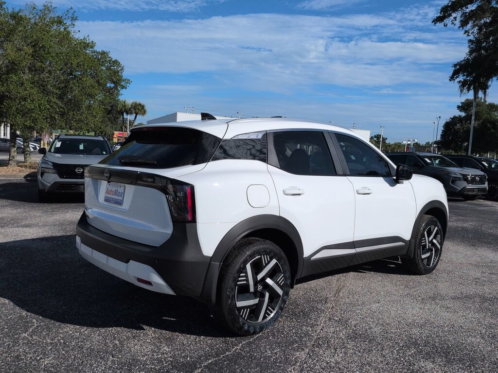 Used 2026 Nissan Kicks SV SUV