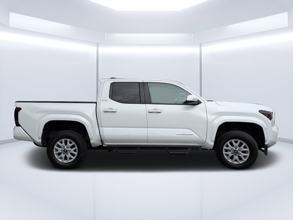 Used 2024 Toyota Tacoma SR5 Truck Double Cab