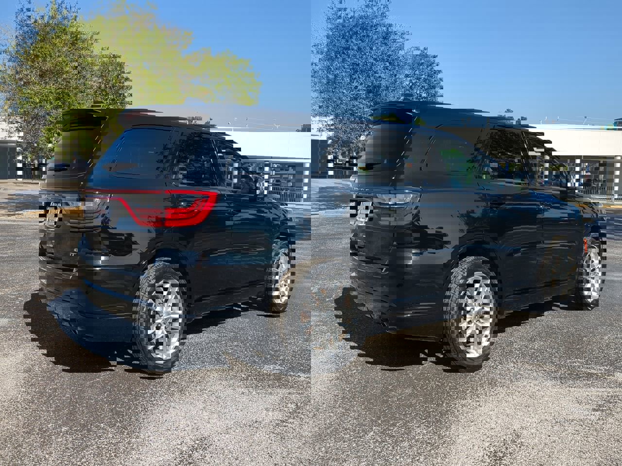 2023 Dodge Durango GT photo 3