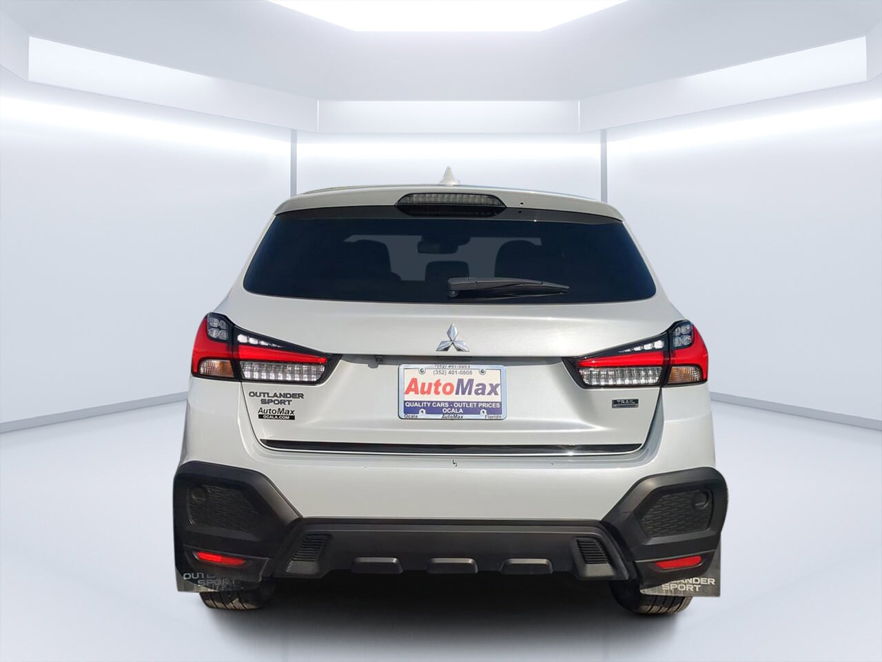 2024 Mitsubishi Outlander Sport SE photo 4