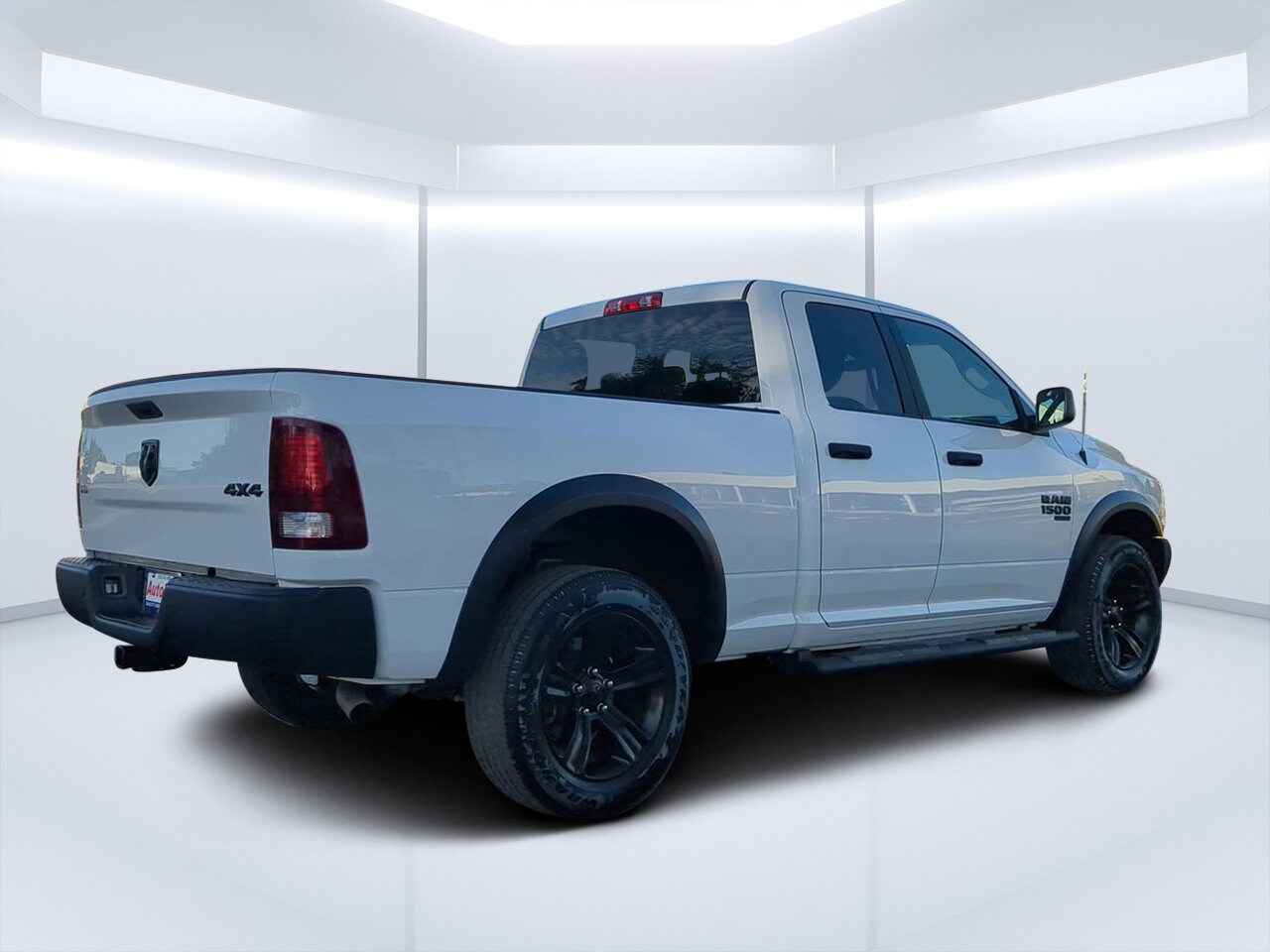 2022 Ram 1500 Classic Warlock photo 3