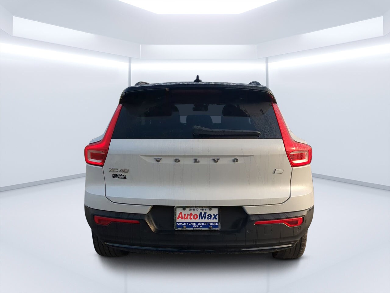 2024 Volvo XC40 Recharge Plus photo 3