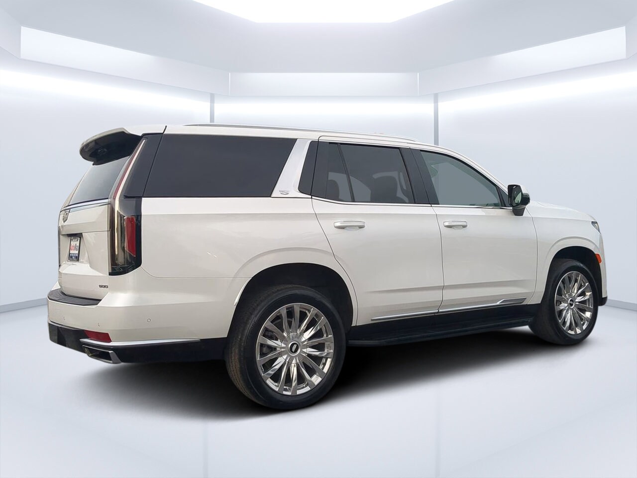 2023 Cadillac Escalade Premium Luxury photo 3