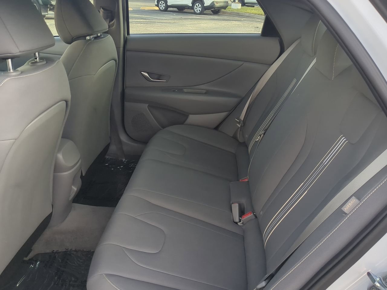 2024 Hyundai Elantra SEL - Photo 12