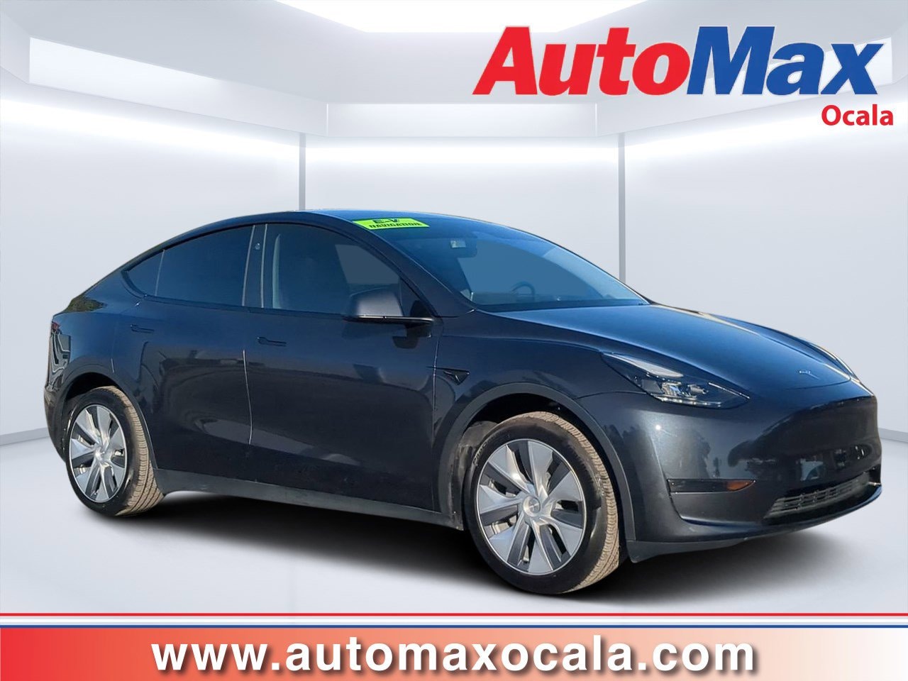 2024 Tesla Model Y Long Range's photo