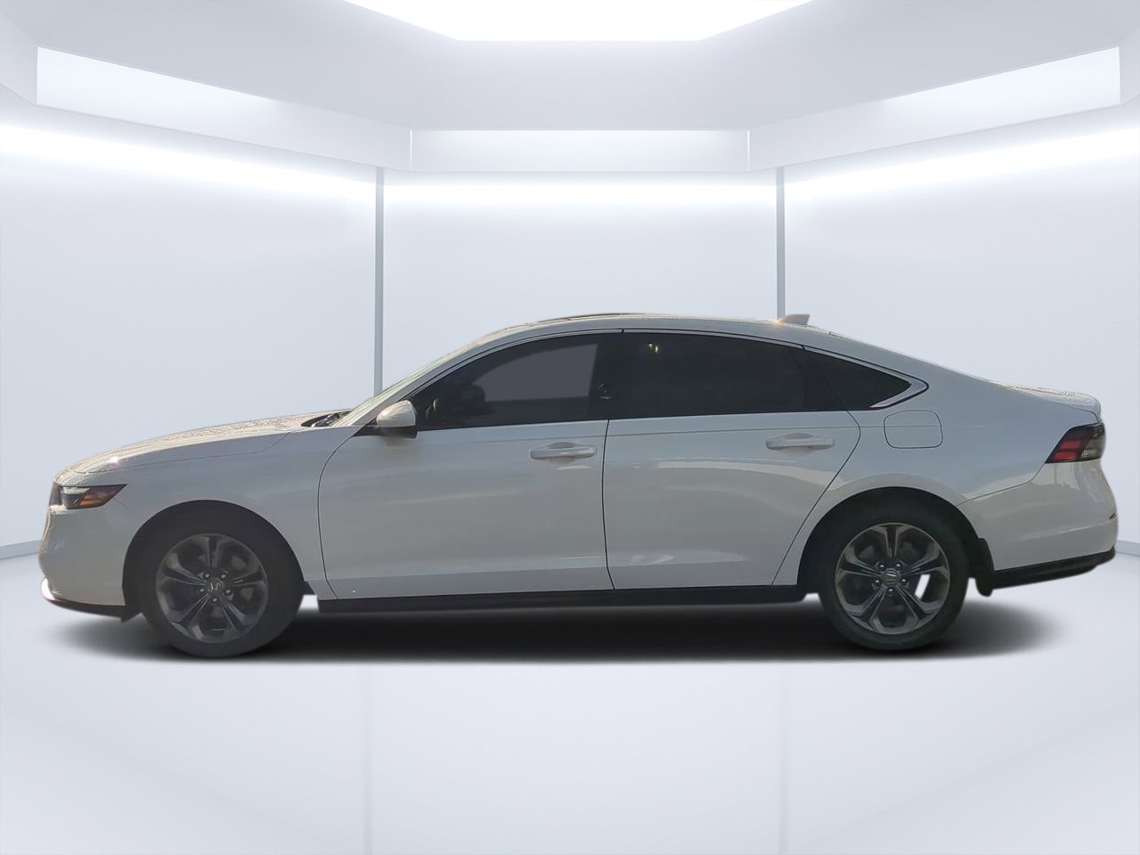 2023 Honda Accord EX - Photo 6