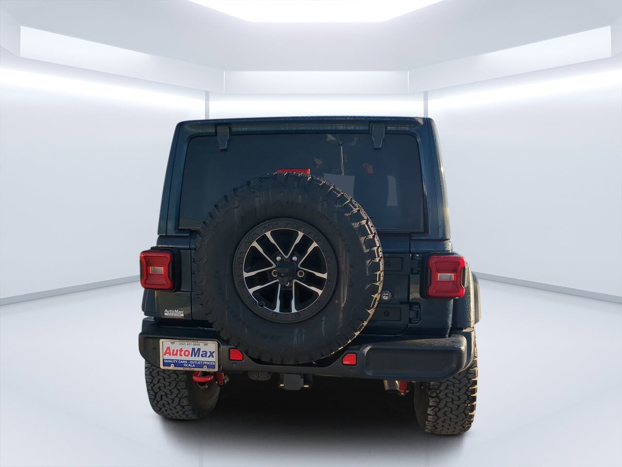 2025 Jeep Wrangler Rubicon photo 4