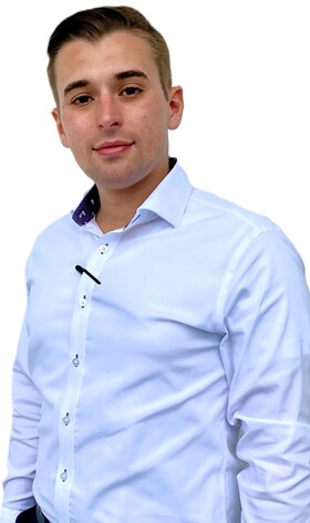 Staff member T.J. Callari from ebdfebc0e526