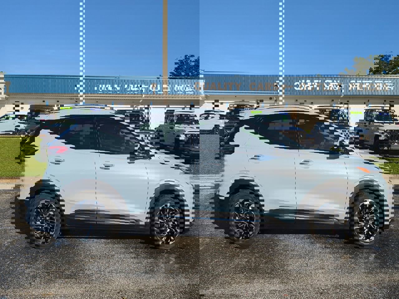 2023 Chevrolet Bolt EUV Premier photo 3