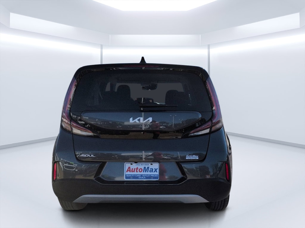 Used 2025 Kia Soul LX Hatchback