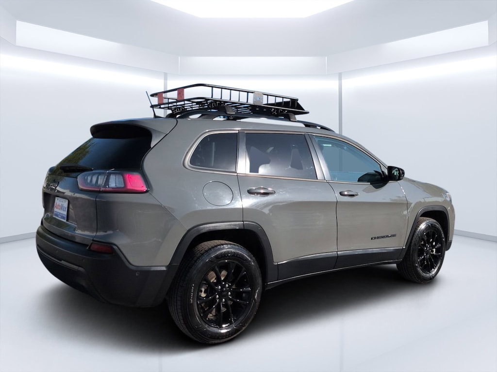 Used 2023 Jeep Cherokee Altitude Lux SUV