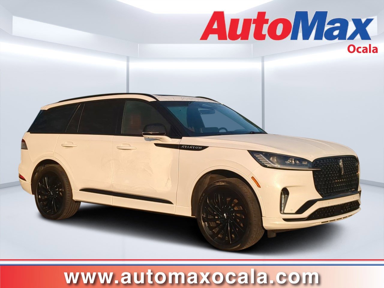 2025 Lincoln Aviator Reserve AWD's photo