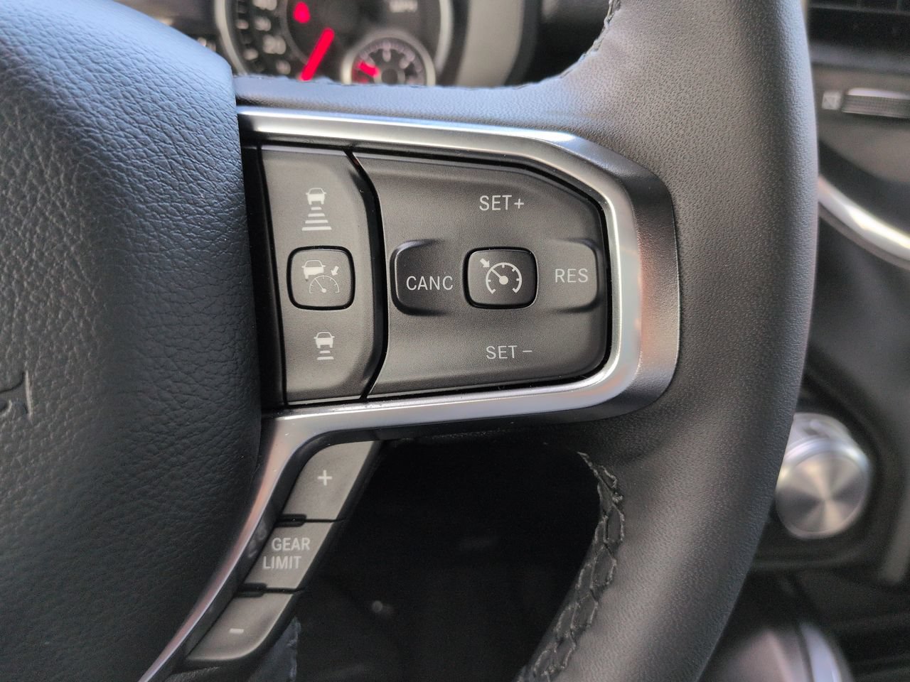 2026 RAM Ram 1500 Pickup Laramie - Photo 25