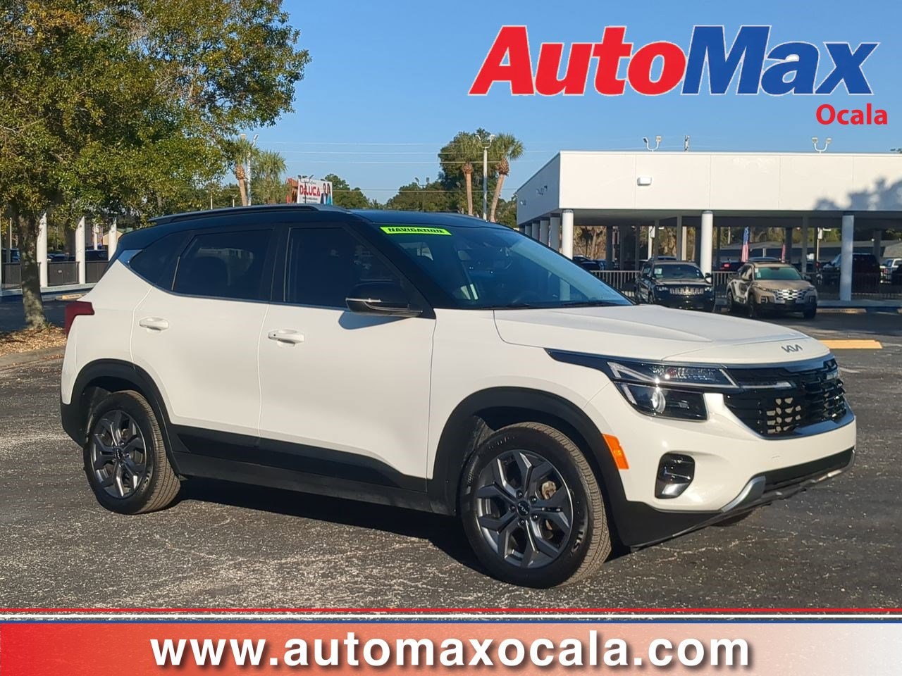 2024 Kia Seltos S's photo