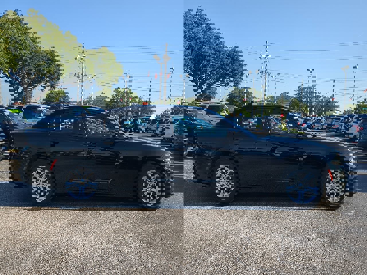 2023 Dodge Charger SXT photo 3