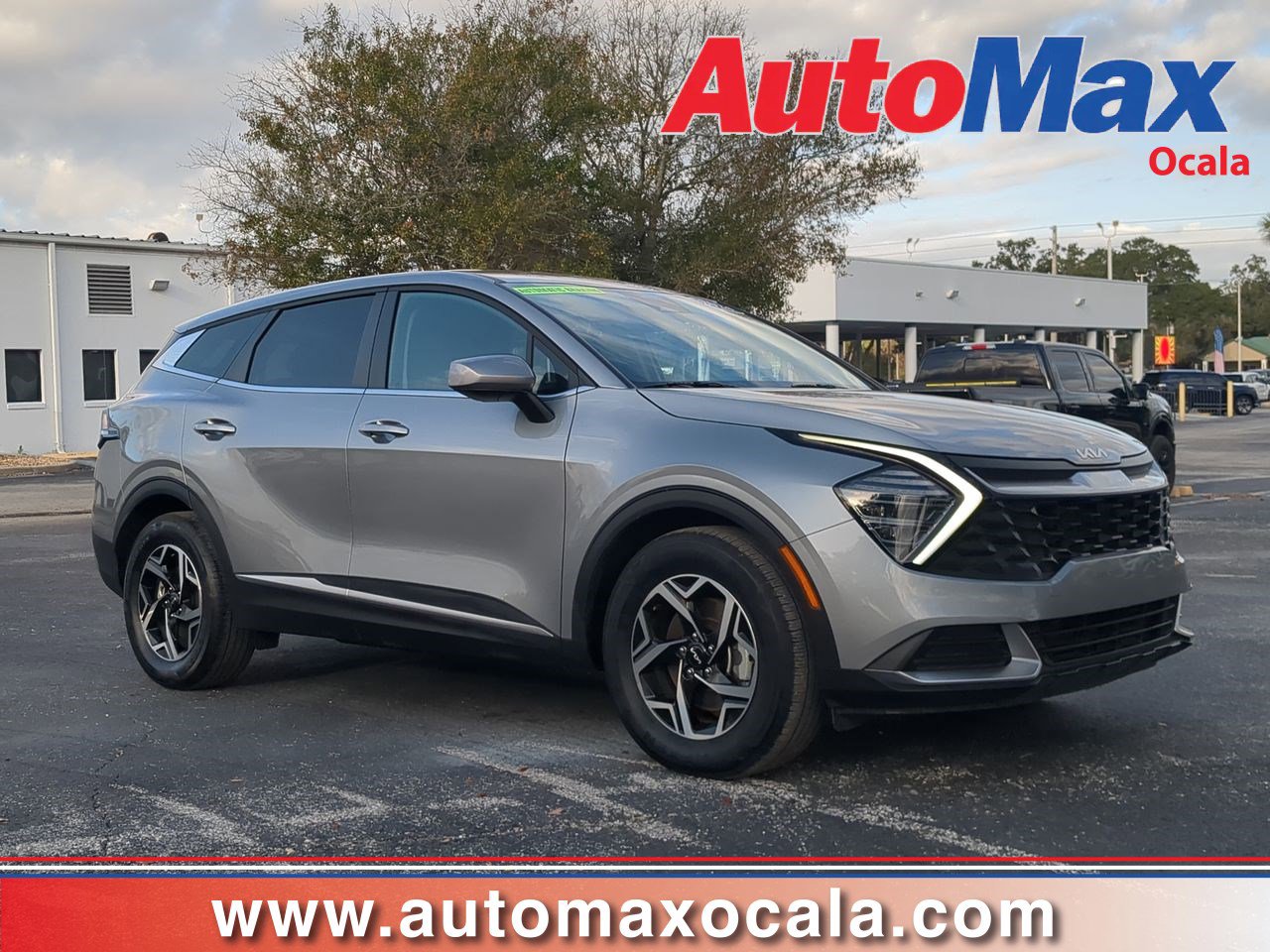 2024 Kia Sportage LX