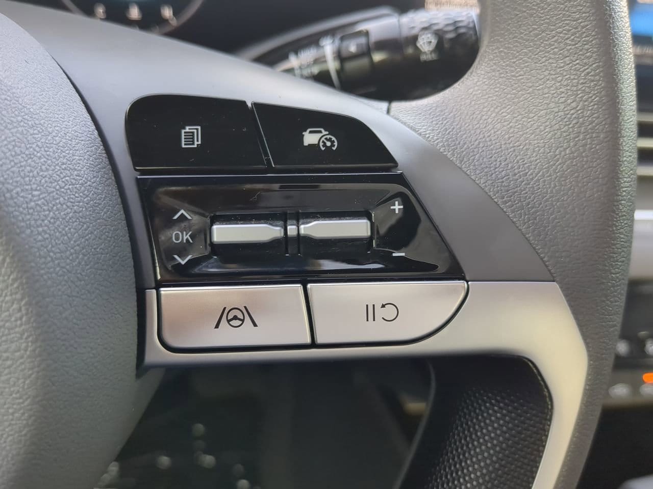 2024 Hyundai Elantra SEL - Photo 23