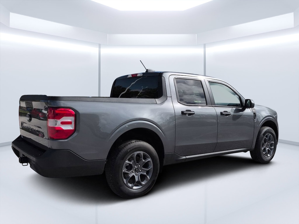 Used 2025 Ford Maverick XLT Truck SuperCrew