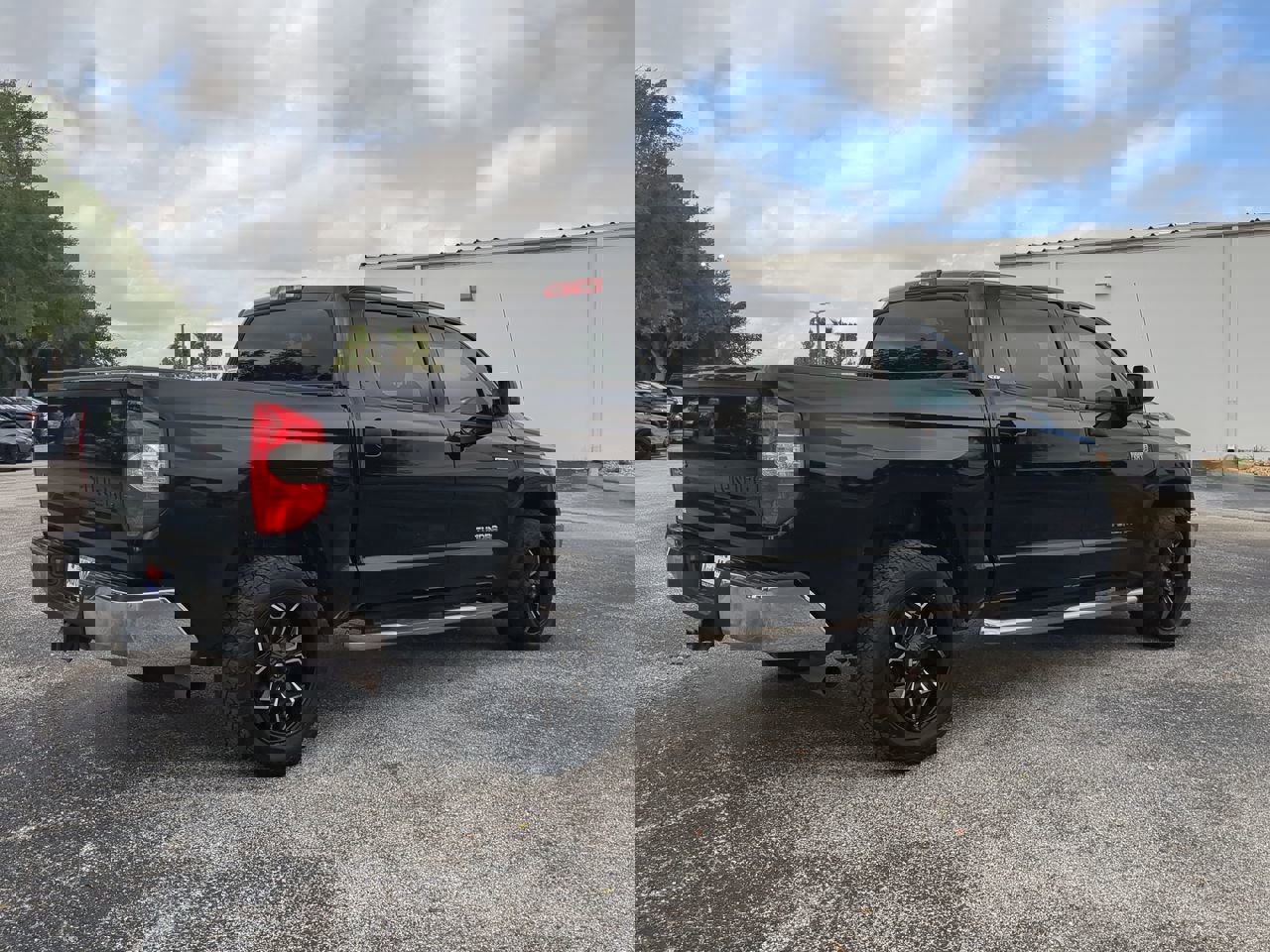 2019 Toyota Tundra SR5 Grade photo 4
