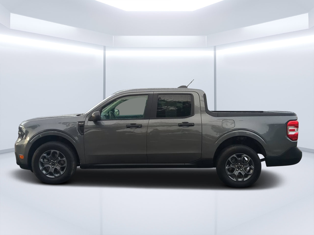 2025 Ford Maverick XLT - Photo 6