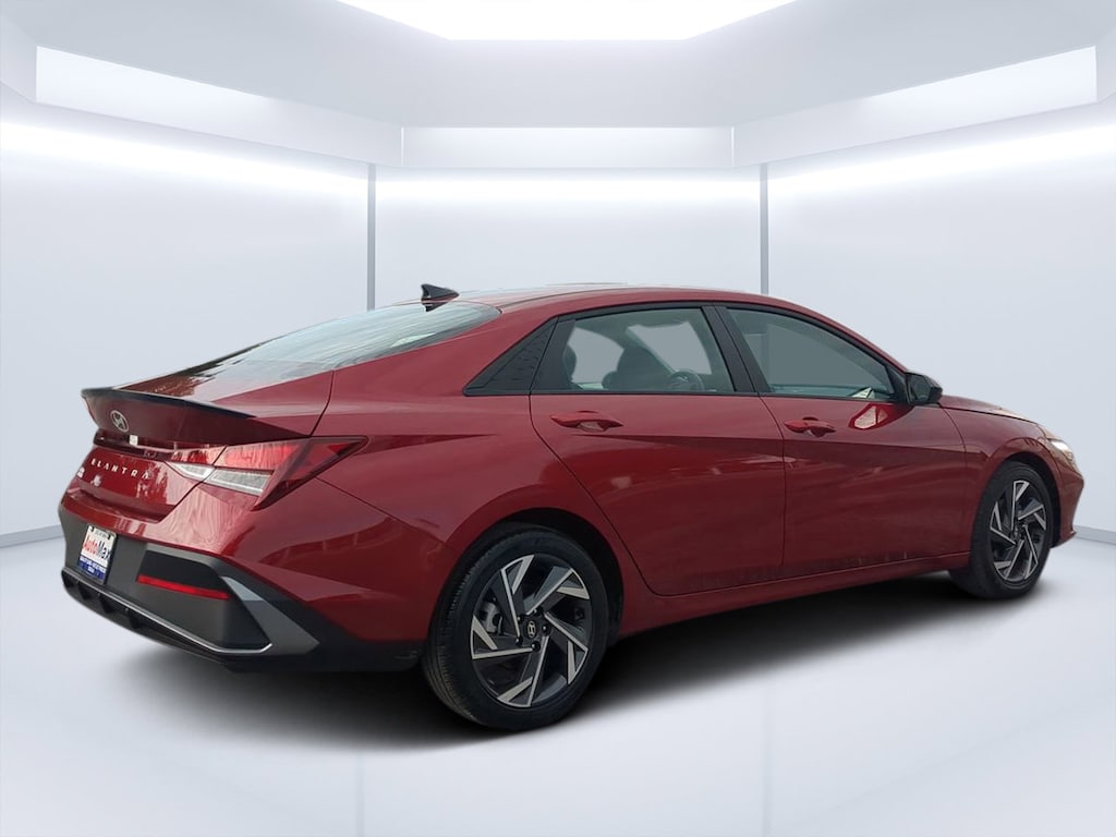 Used 2025 Hyundai Elantra SEL Sport Sedan