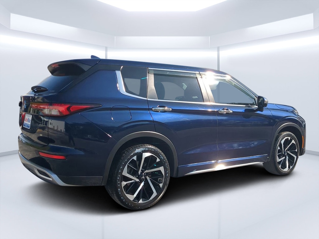 Used 2023 Mitsubishi Outlander SE SUV