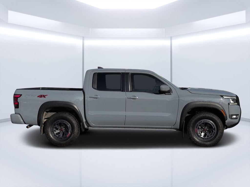 Used 2025 Nissan Frontier PRO-4X Truck Crew Cab