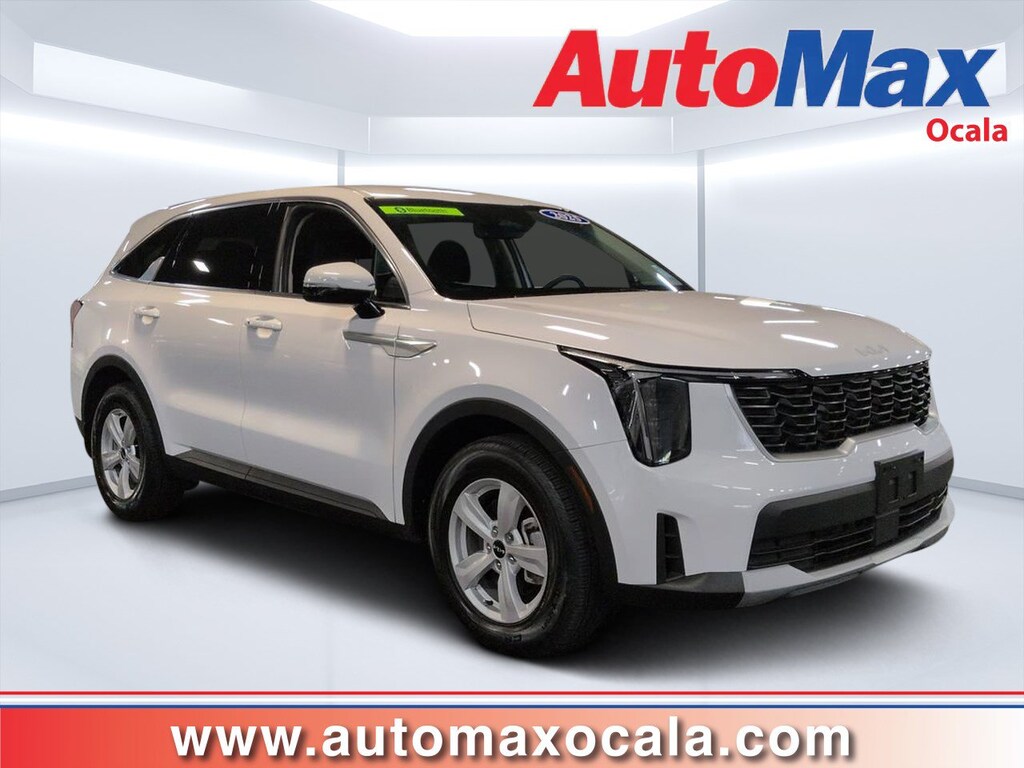 Used 2025 Kia Sorento LX SUV