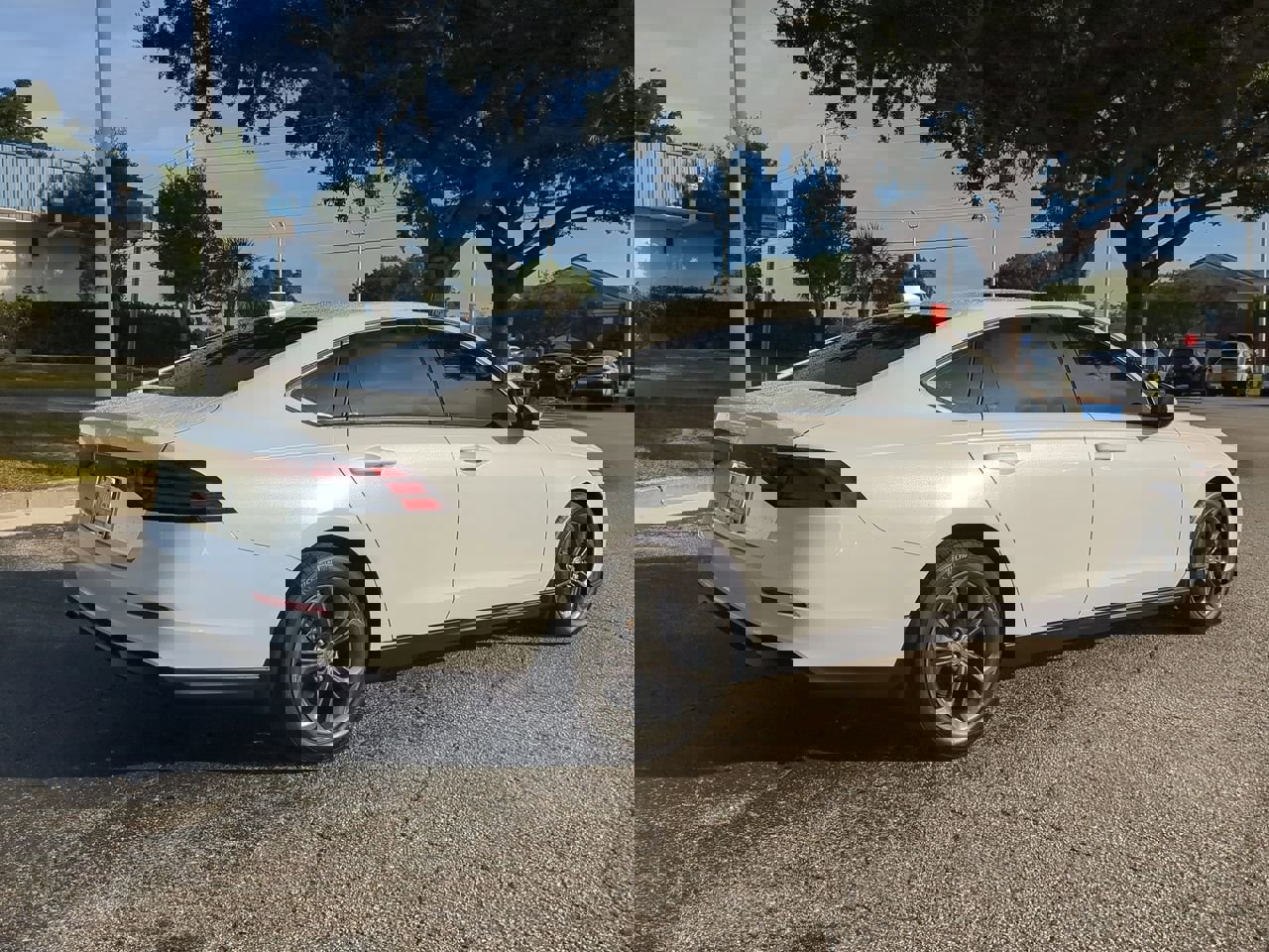 2023 Honda Accord EX photo 4