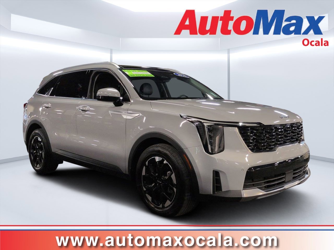 2025 Kia Sorento S AT's photo