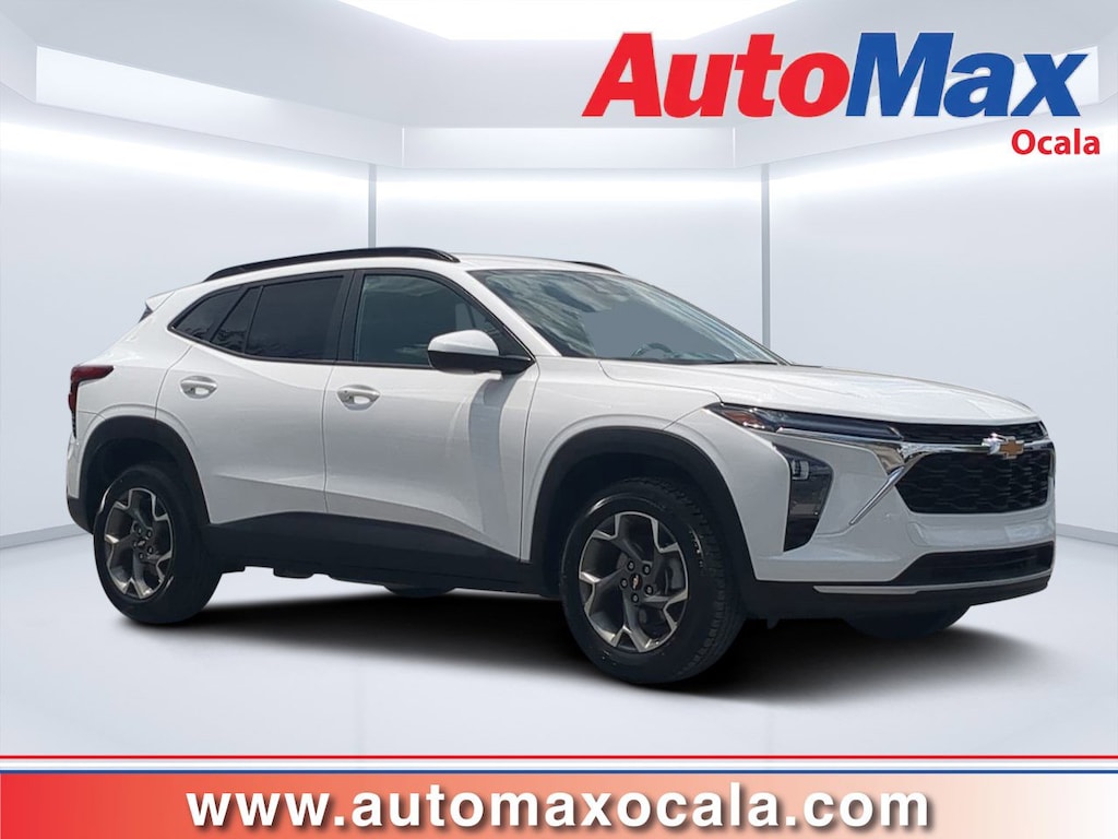 Used 2025 Chevrolet Trax LT SUV