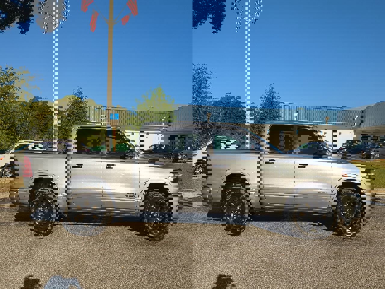 2025 Ram 1500 Big Horn photo 3