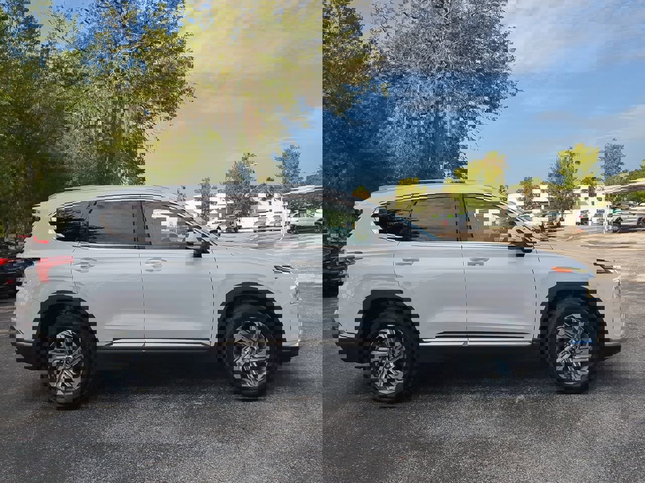 2021 Hyundai Santa Fe SEL Convenience photo 3