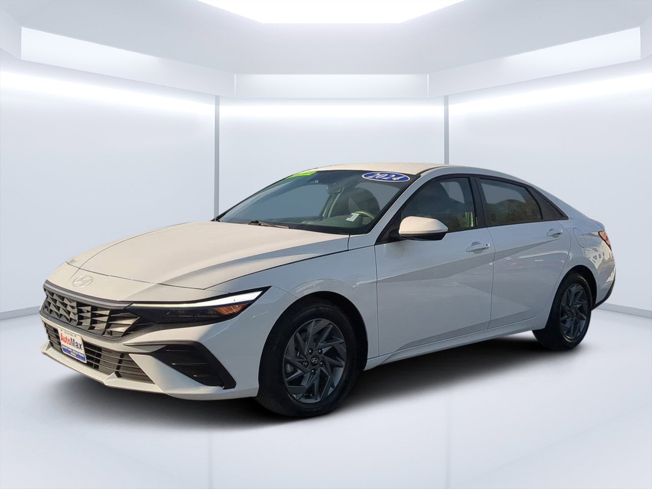 2024 Hyundai Elantra SEL - Photo 7