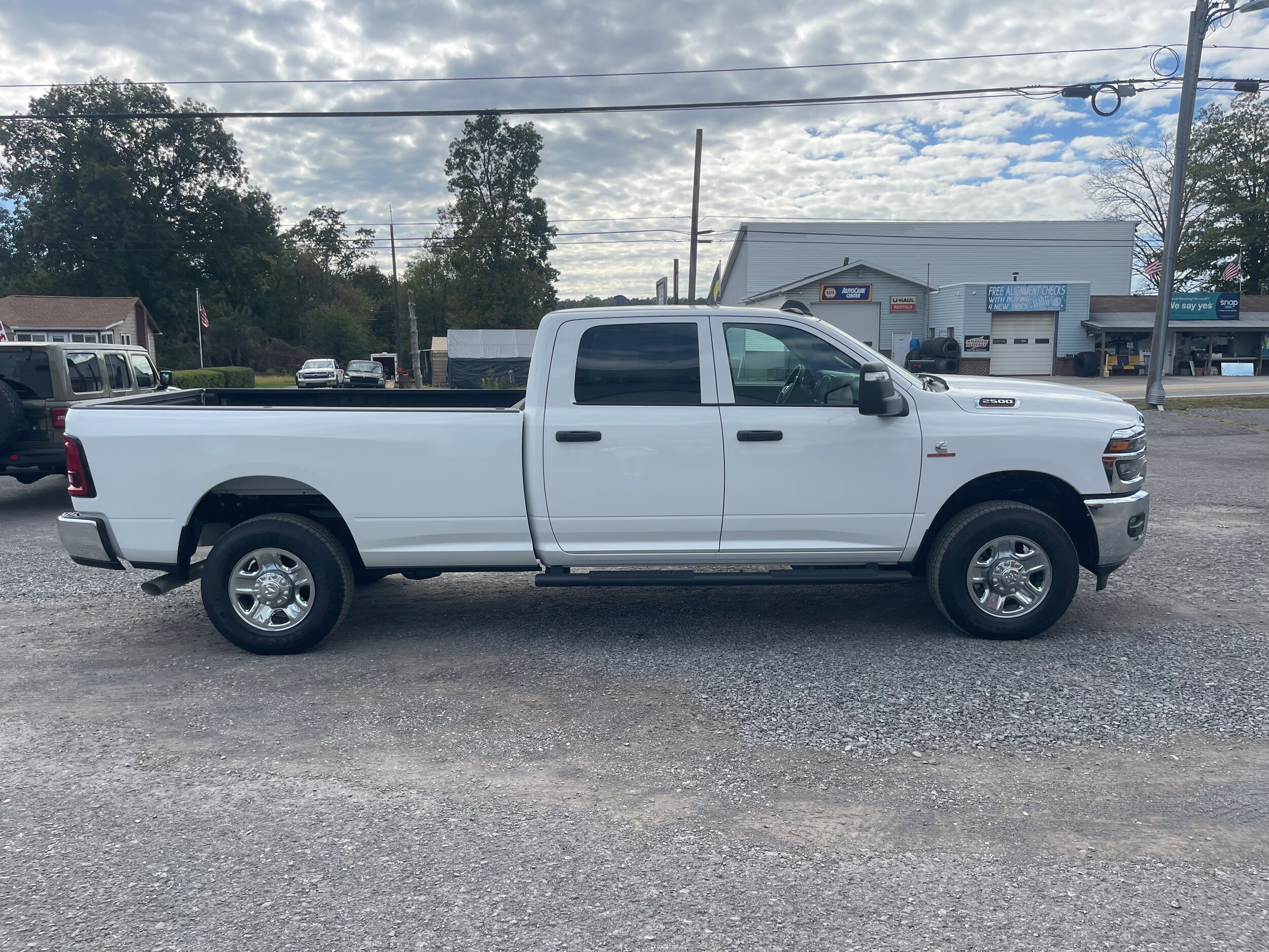 2026 Ram 2500 Tradesman photo 2